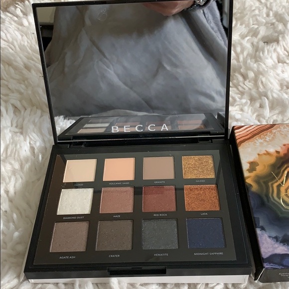 SOLD BECCA Volcano goddess large pallet - Picture 8 of 8